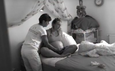 Video: Porod s dulou v porodním domě ve Freibergu